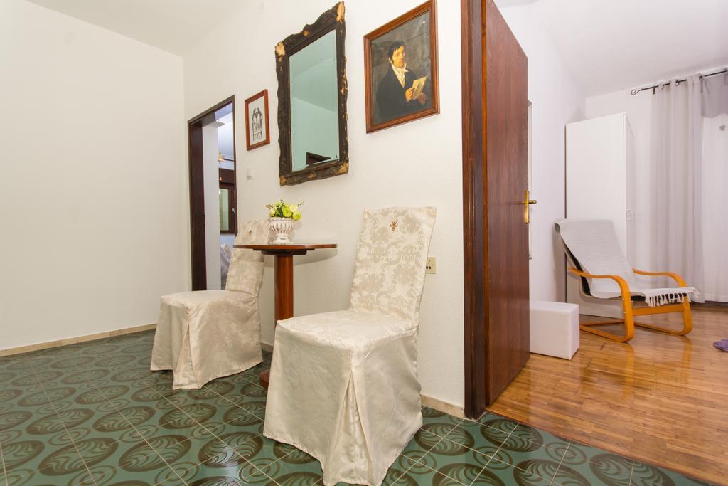 Apartment Lorenzo Trogir Eksteriør bilde