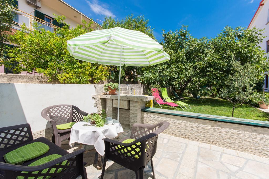 Apartment Lorenzo Trogir Eksteriør bilde