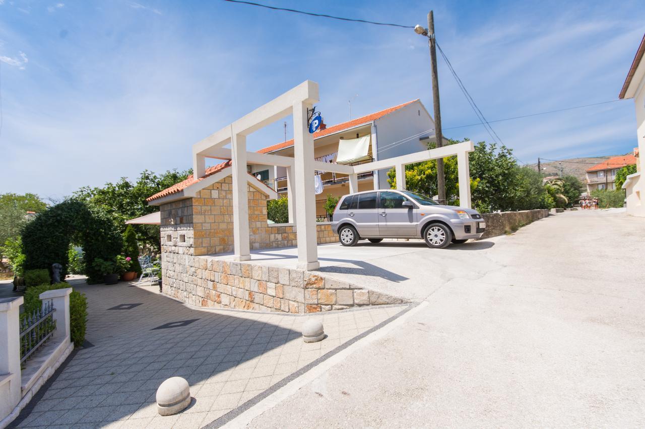 Apartment Lorenzo Trogir Eksteriør bilde